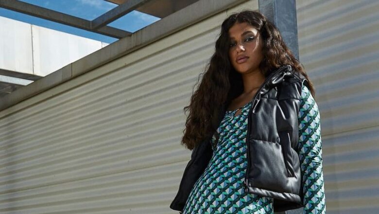 Cinco vestidos cortos que quedan muy bien con botas altas