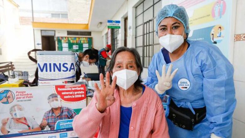 REDUCEN A 4 MESES EL PLAZO PARA RECIBIR LA CUARTA DOSIS