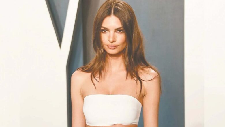 EMILY RATAJKOWSKI ‘ENCIENDE’ EL OTOÑO CON SU BIKINI MÁS SENSUAL