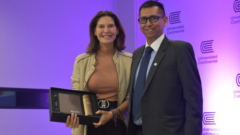 UNIVERSIDAD CONTINENTAL DESARROLLO EXITOSA CAPACITACIÓN PARA DIRECTORES EN LA SEDE DEL CAMPUS AREQUIPA