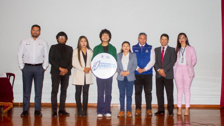 SE REALIZÓ EL LANZAMIENTO DEL «PROGRAMA JOVEN EMPRENDE» QUE BENEFICIARÁ A 100 COLEGIOS DE AREQUIPA