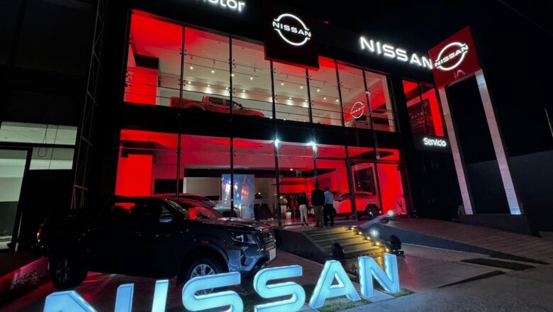NISSAN PERÚ Y PERUMOTOR INAUGURAN NUEVO PUNTO DE VENTA EN AREQUIPA  