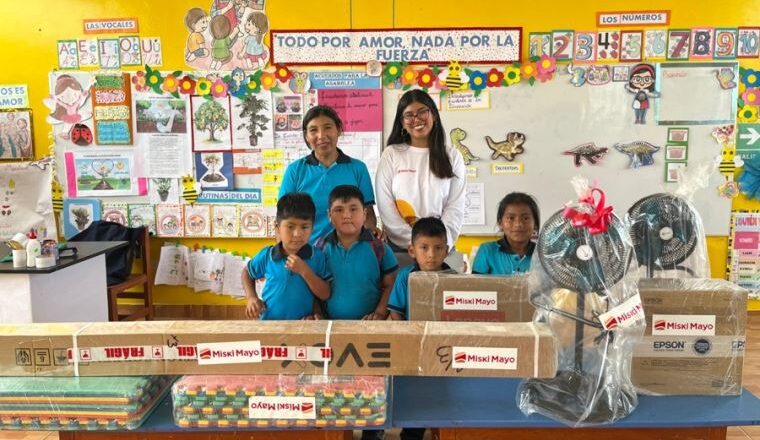 DONAN MATERIAL EDUCATIVO EN FAVOR DE ESCUELAS DEL ÁMBITO RURAL DE LA REGIÓN
