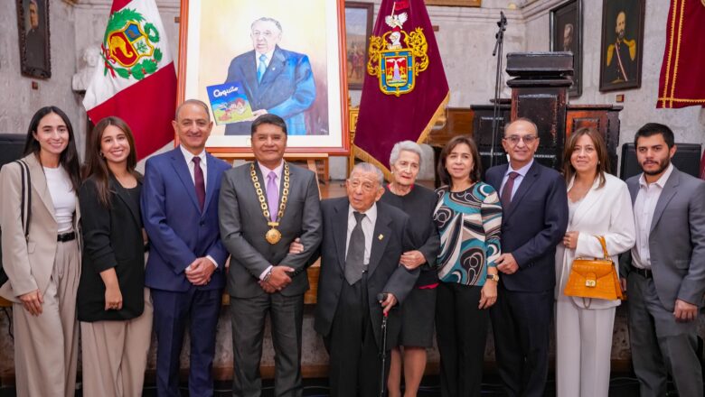CUADRO DE MAESTRO EVERARDO ZAPATA SANTILLANA, CREADOR DE “COQUITO”, ES INCORPORADO EN VIDA A LA GALERÍA DE AREQUIPEÑOS ILUSTRES
