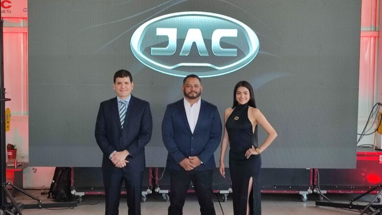 JAC PERÚ PRESENTA EN AREQUIPA SU PORTAFOLIO COMERCIAL COMPLETO: SOLUCIONES PARA TODAS LAS NECESIDADES DE LA REGIÓN SUR