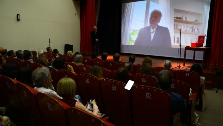 CASA MUSEO MARIO VARGAS LLOSA POTENCIA SU EXPERIENCIA TECNOLÓGICA EN AREQUIPA