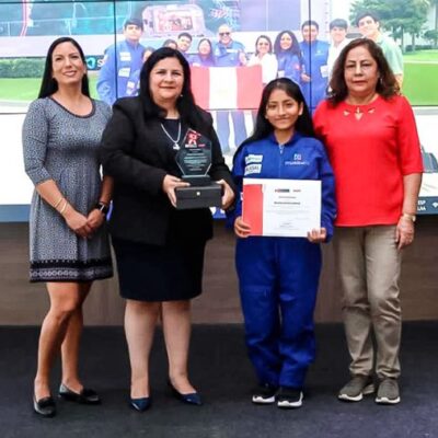 ADOLESCENTES DEL INABIF SOBRESALEN EN LA CIENCIA Y EL DEPORTE, Y ENALTECEN AL PERÚ