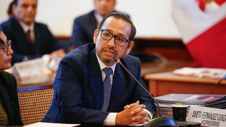 MINISTRO DE SALUD ANUNCIA MEDIDAS PARA ACELERAR LA TRANSFORMACIÓN DEL SISTEMA DE SALUD